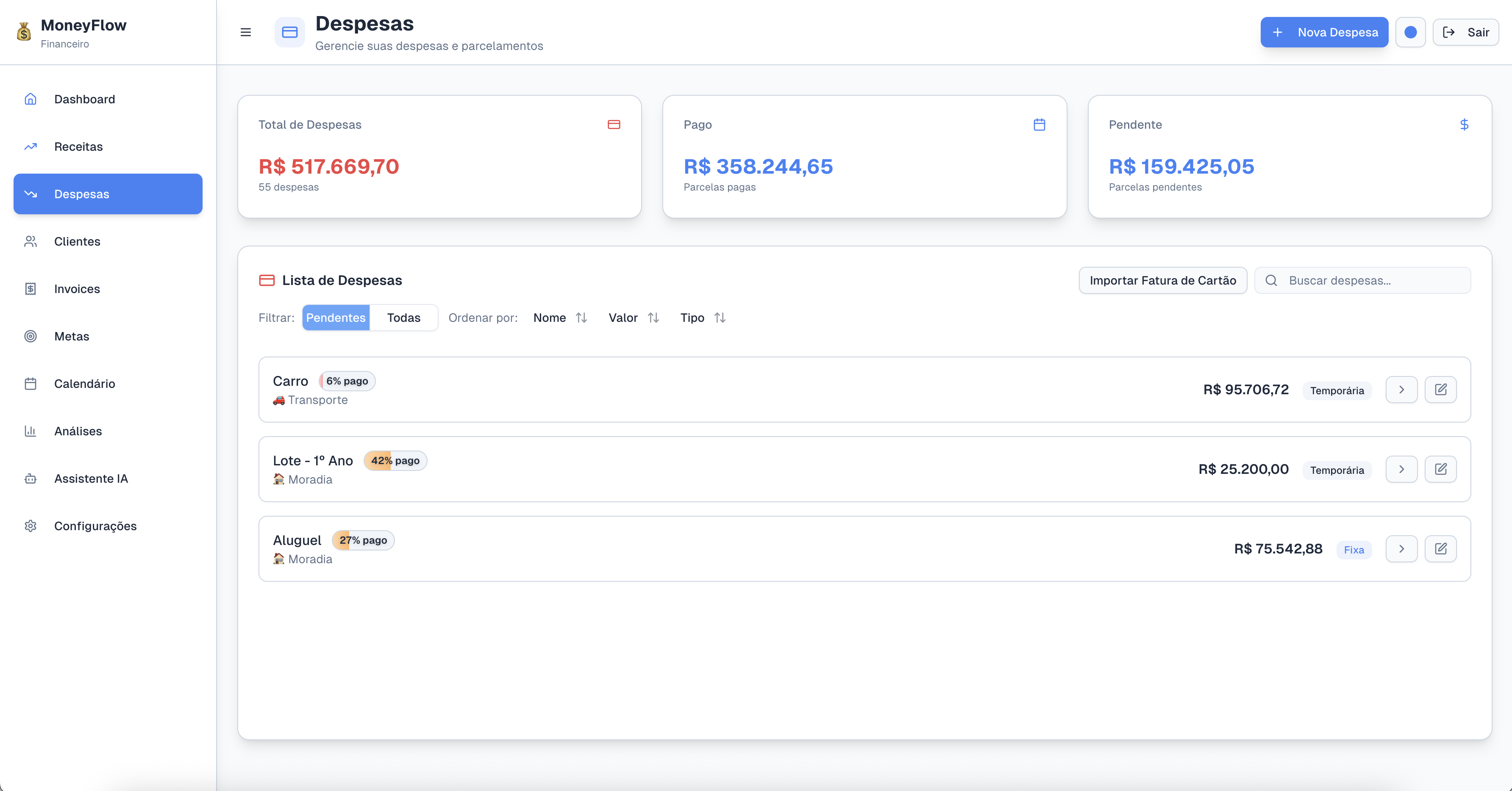 Tela do MoneyFlow com lançamentos e despesas